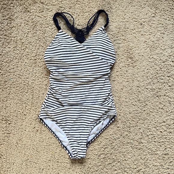 Kona sol swimsuit - Picture 1 of 3